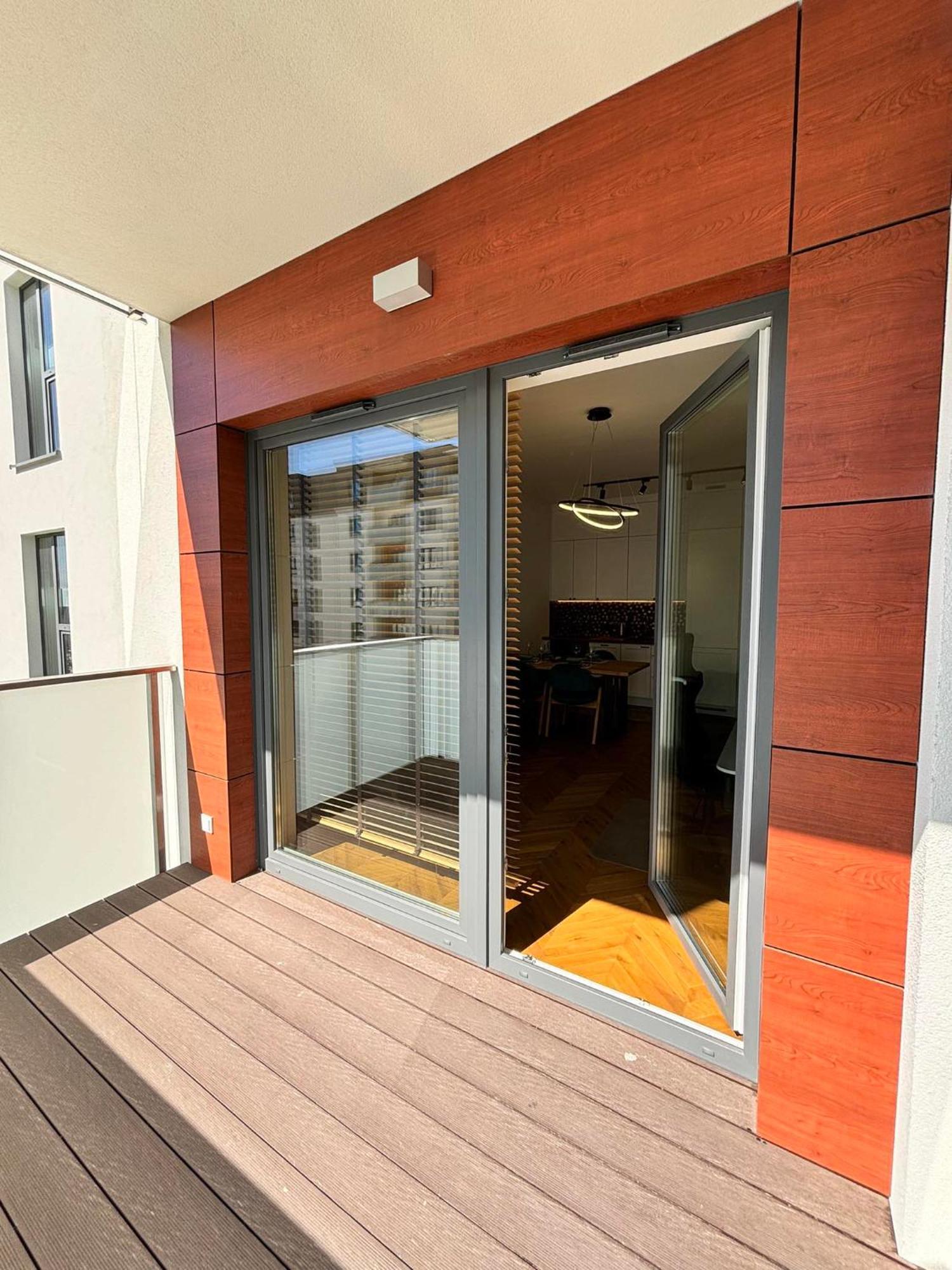 Apartament Viva La France *
